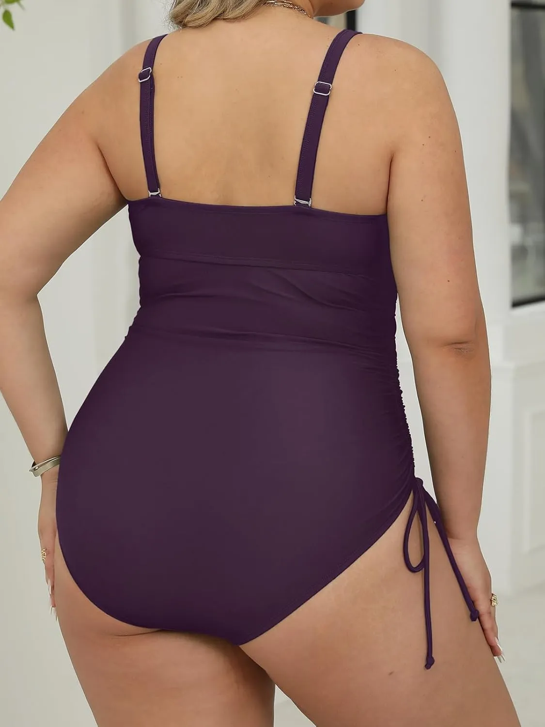 CUPSHE Plus Size Women's One Piece Bathing Suit Scoop Neck Swimsuit Cutouts Side Drawstring Adjustable Straps