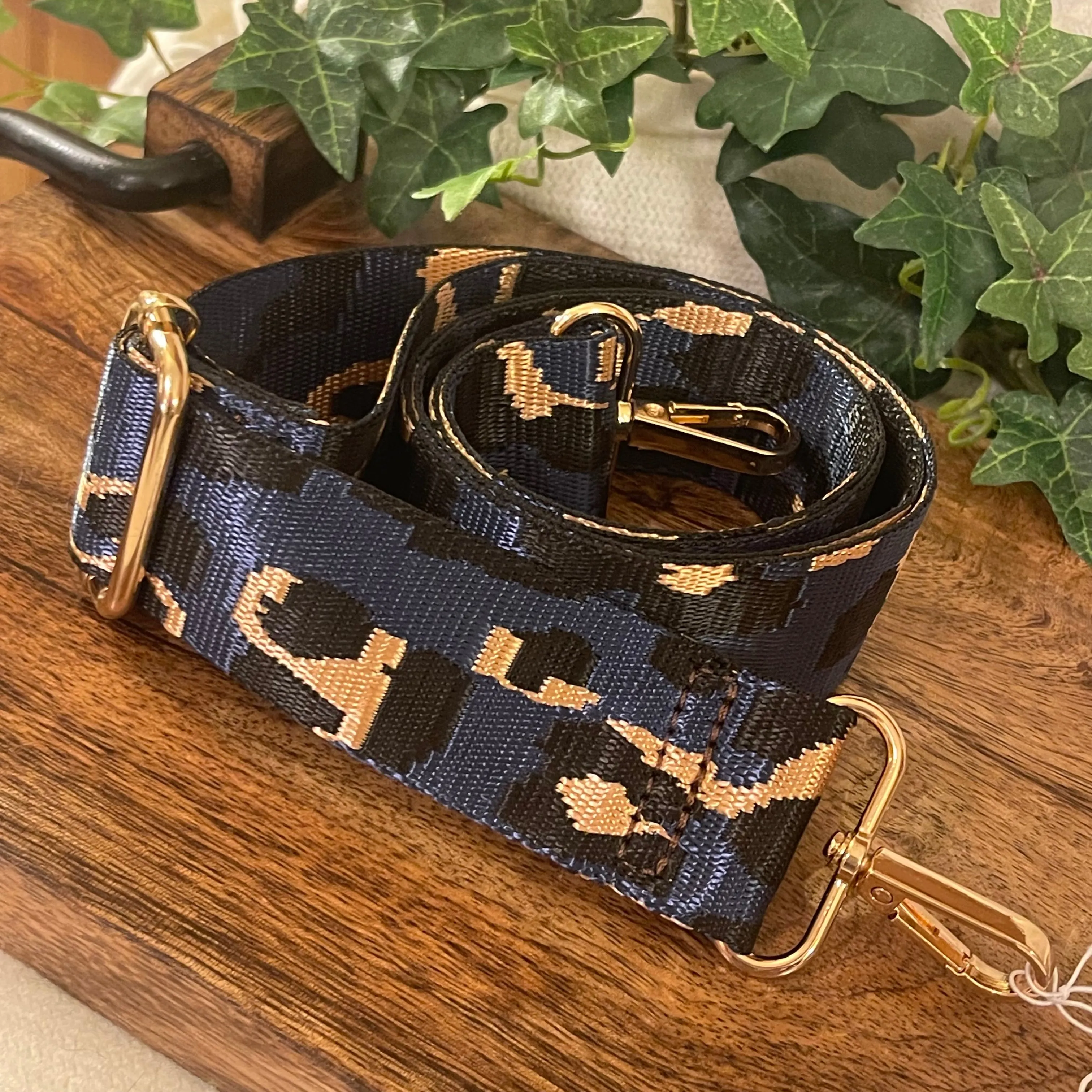 GameDay: Replacement Guitar Purse Strap  Leopard Print