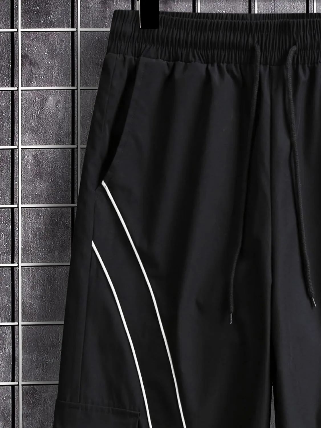 GORGLITTER Men's Baggy Cargo Pants Wide Leg Sweatpants Loose Streetwear Pants Trousers Parachute Pants