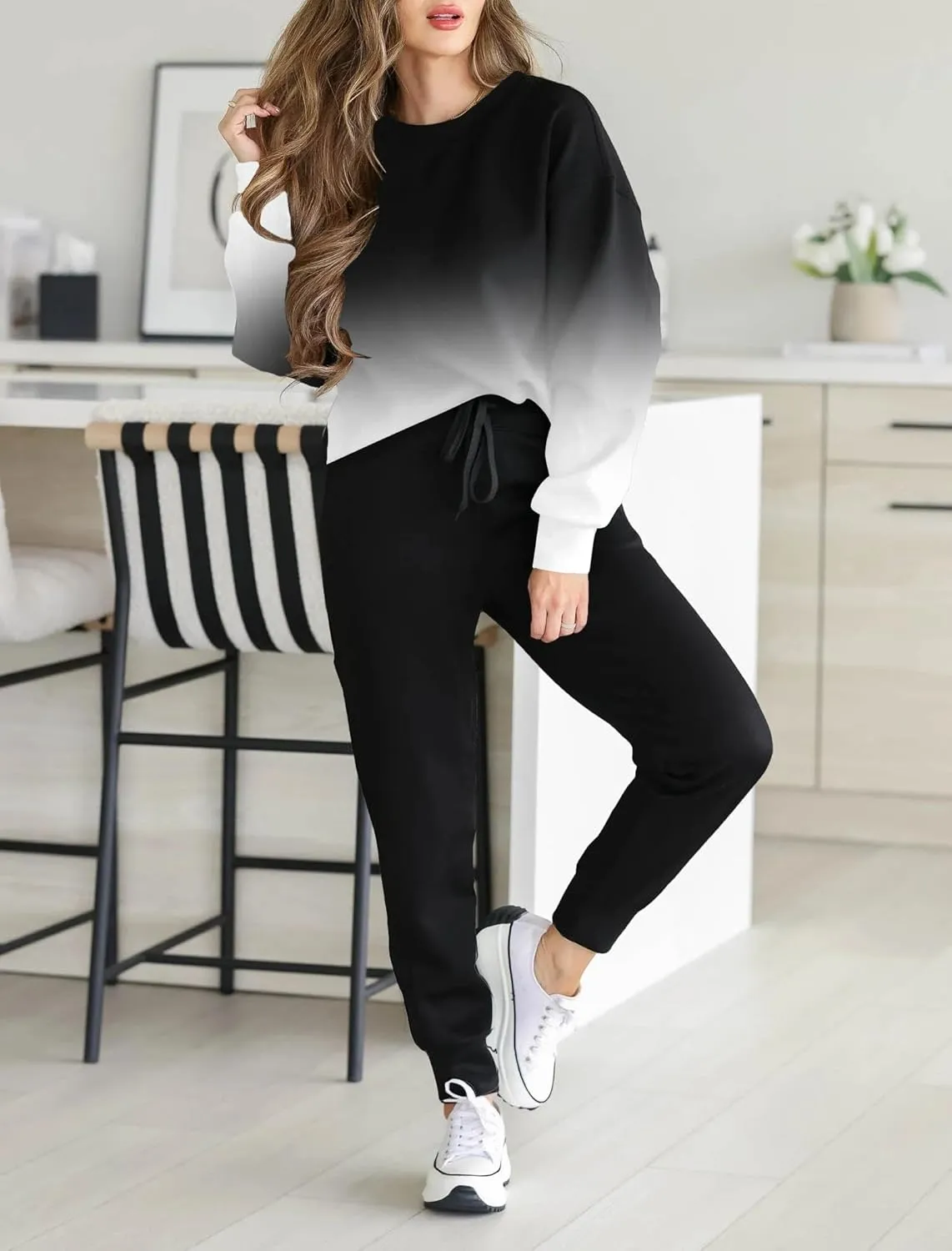 HBQ Sweatsuits For Women Sets 2 Piece Outfits Crewneck Sweatshirts Pullover Tops And Jogger Pants Tracksuits Lounge Set
