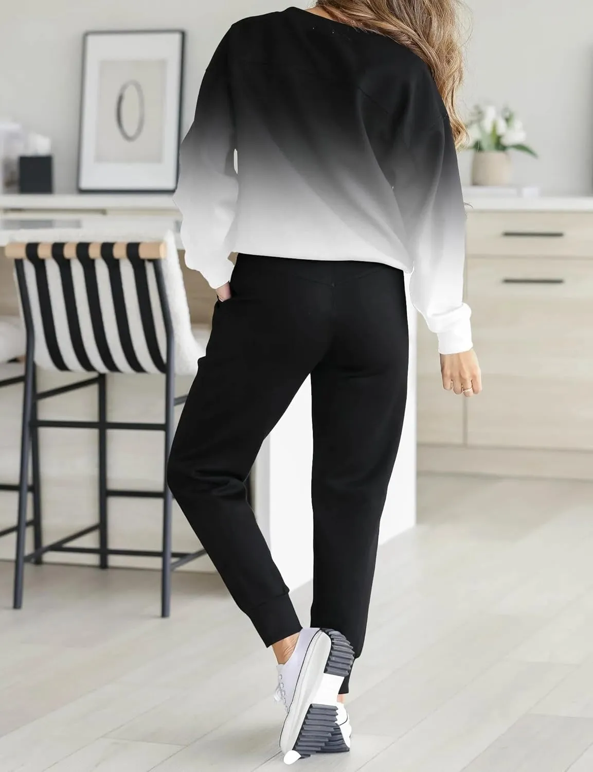 HBQ Sweatsuits For Women Sets 2 Piece Outfits Crewneck Sweatshirts Pullover Tops And Jogger Pants Tracksuits Lounge Set