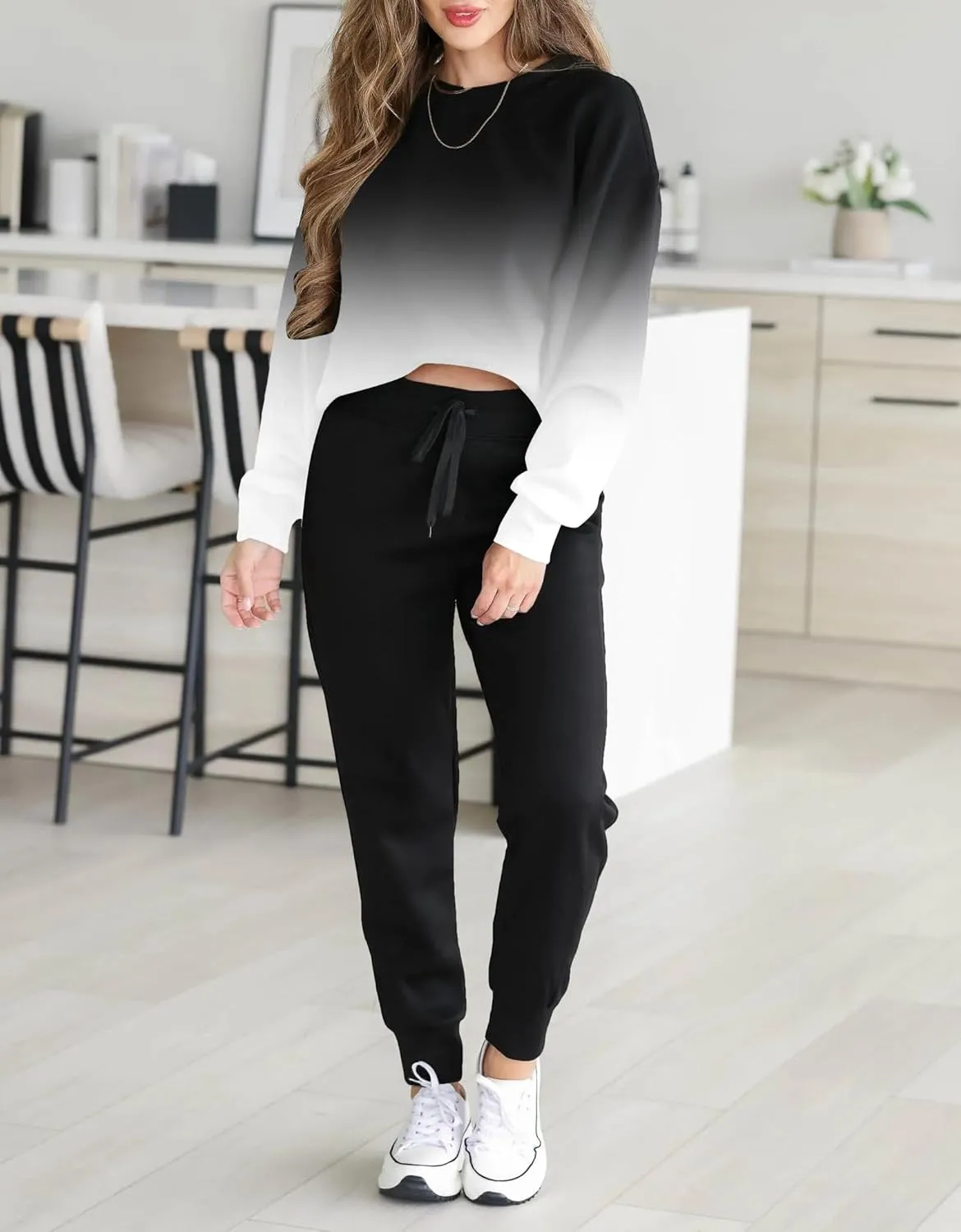HBQ Sweatsuits For Women Sets 2 Piece Outfits Crewneck Sweatshirts Pullover Tops And Jogger Pants Tracksuits Lounge Set