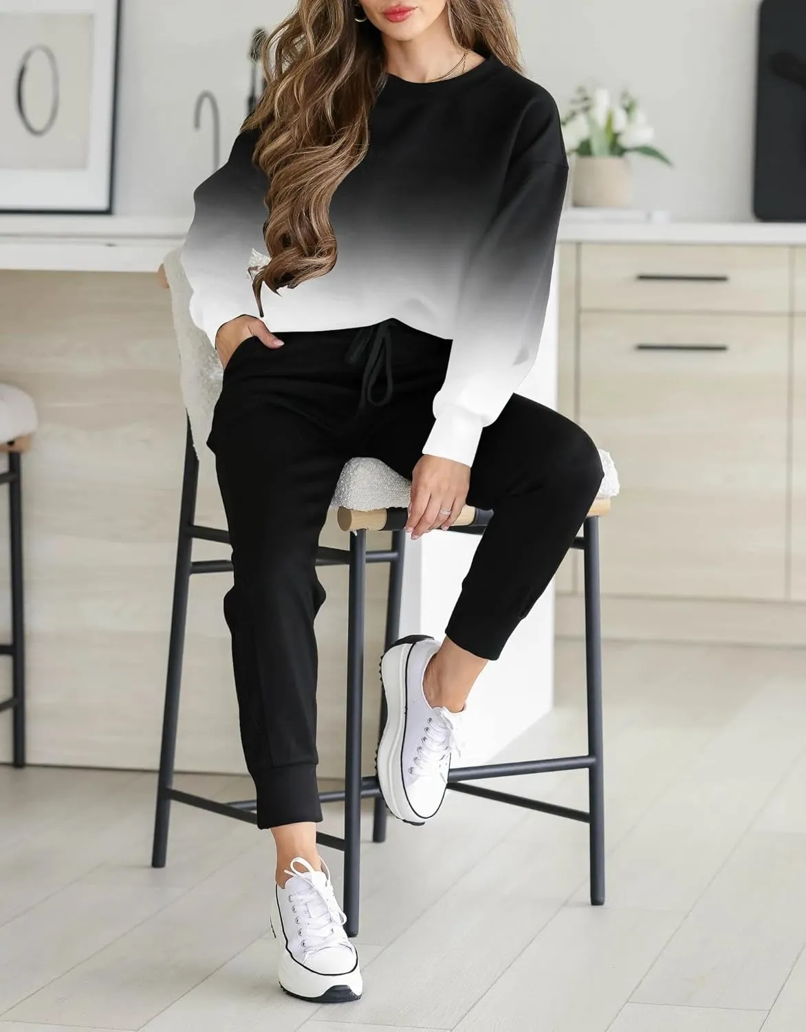 HBQ Sweatsuits For Women Sets 2 Piece Outfits Crewneck Sweatshirts Pullover Tops And Jogger Pants Tracksuits Lounge Set