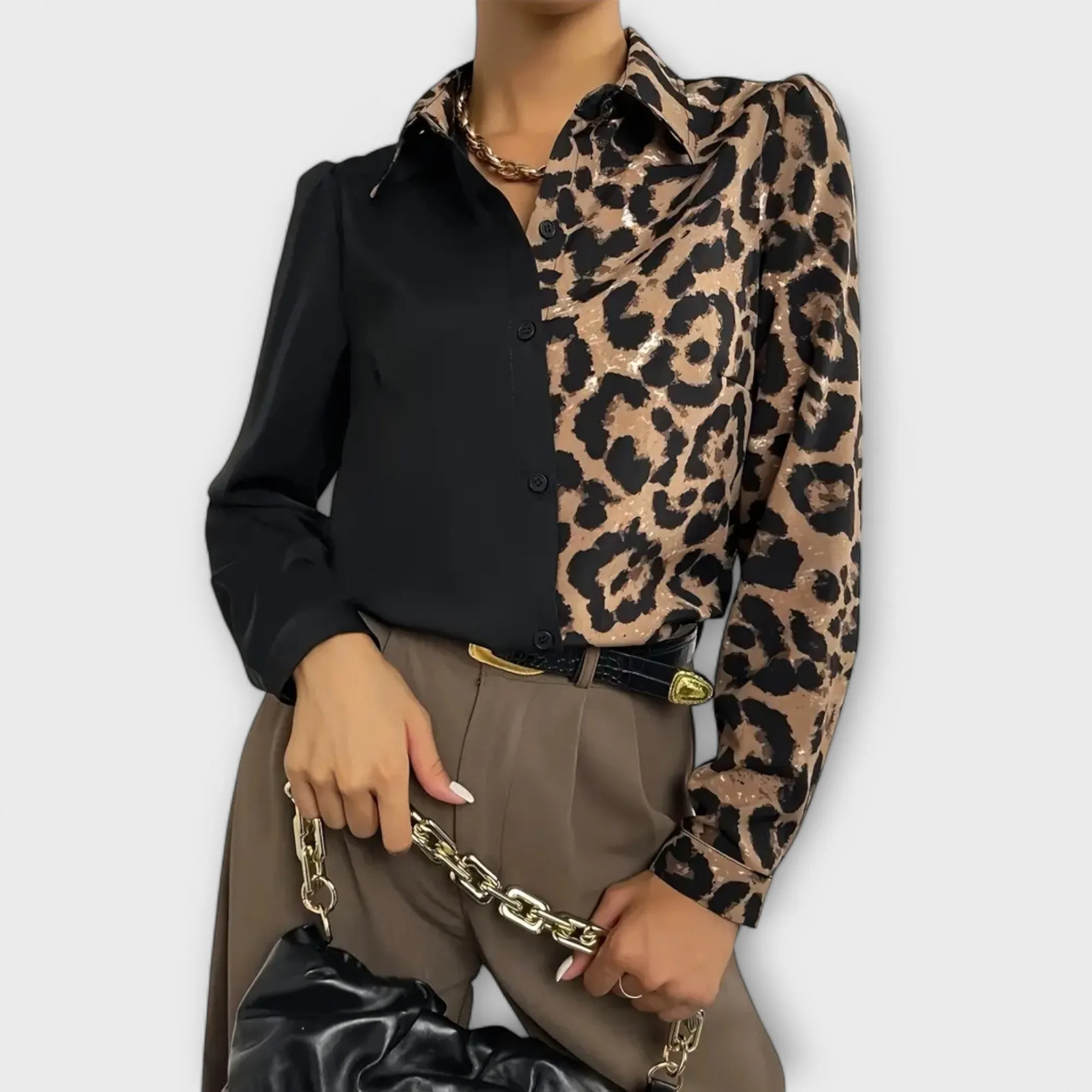 Vera Stylish Blouse with Button Closure and Leopard Print