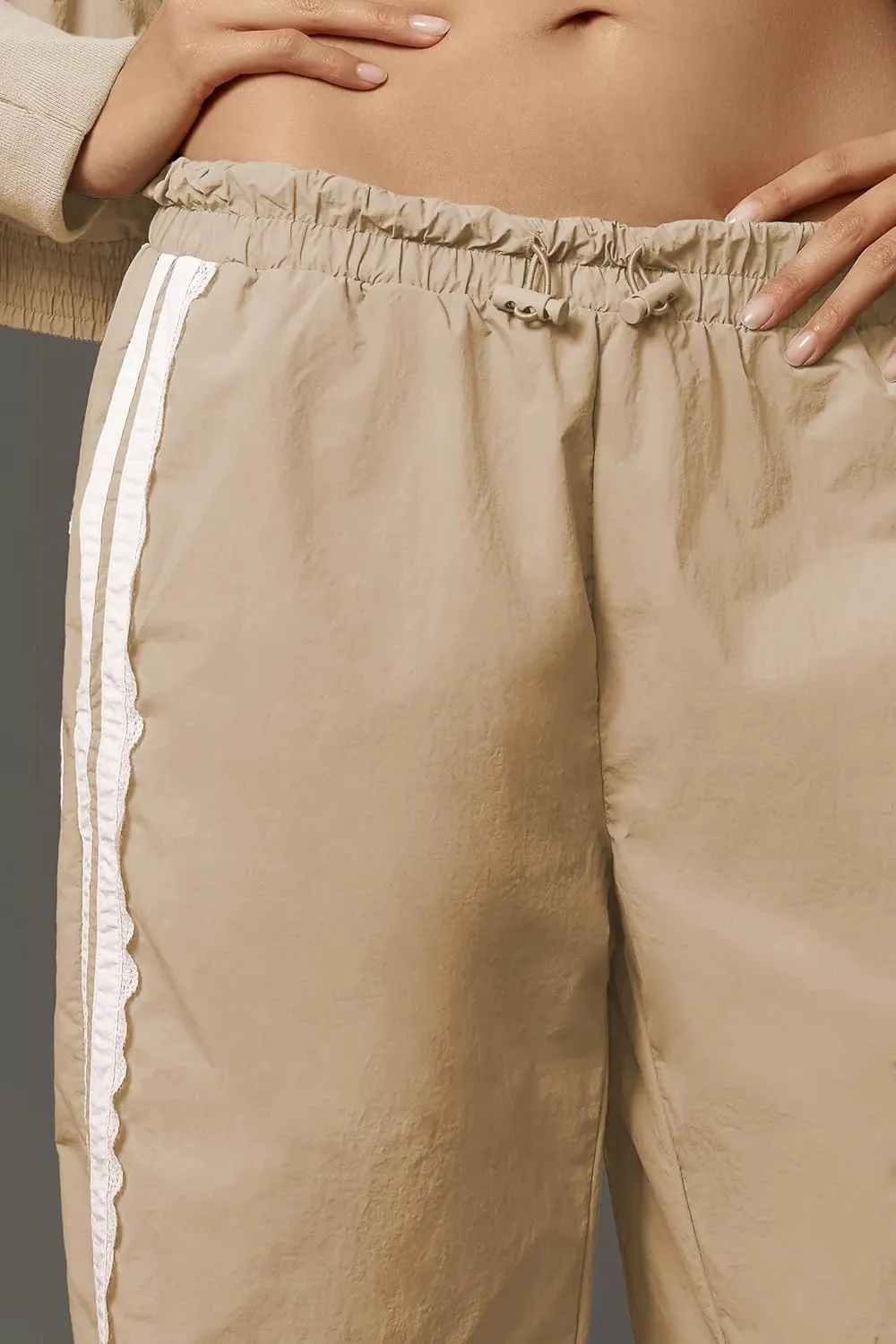 Women Baggy Track Pants Lace Side Stripe Drawstring Elastic Waist Wide Leg Parachute Pants with Pockets