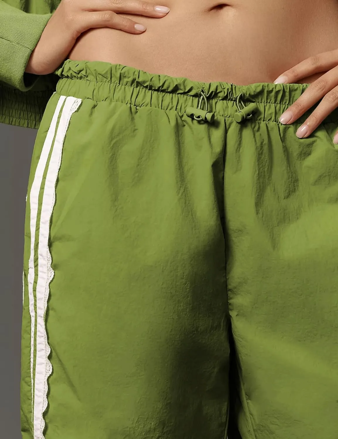Women Baggy Track Pants Lace Side Stripe Drawstring Elastic Waist Wide Leg Parachute Pants with Pockets